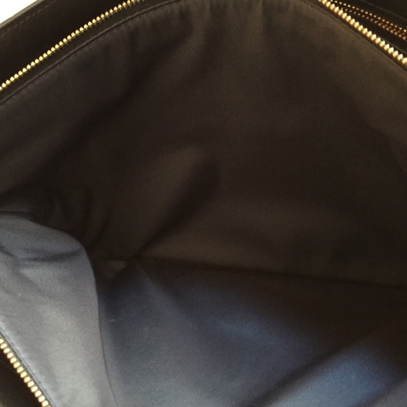 Tory Burch Medium 'Robinson' Tote Black Saffiano - Picture 7 of 8